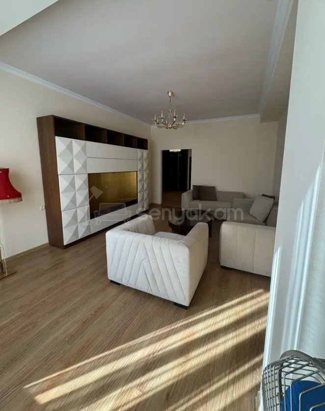 3 Սենյականոց Բնակարան Նորակառույցում, 100քմ, 4/8 հարկ, Դիզայներական Վերանորոգված, Կահավորված, Արևկող