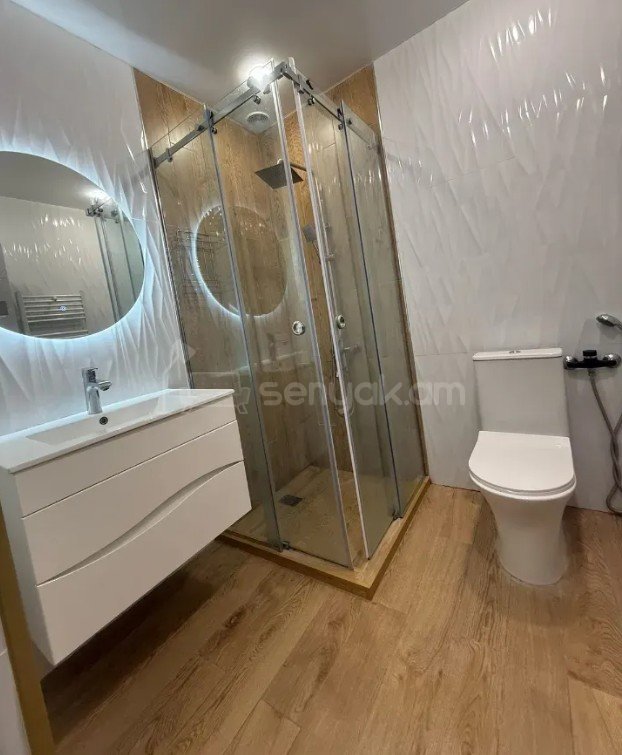 2 Սենյականոց Բնակարան Քարե Շենքում, 45քմ, 1/3 հարկ, Կապիտալ Վերանորոգված, Կահավորված, Արևկող