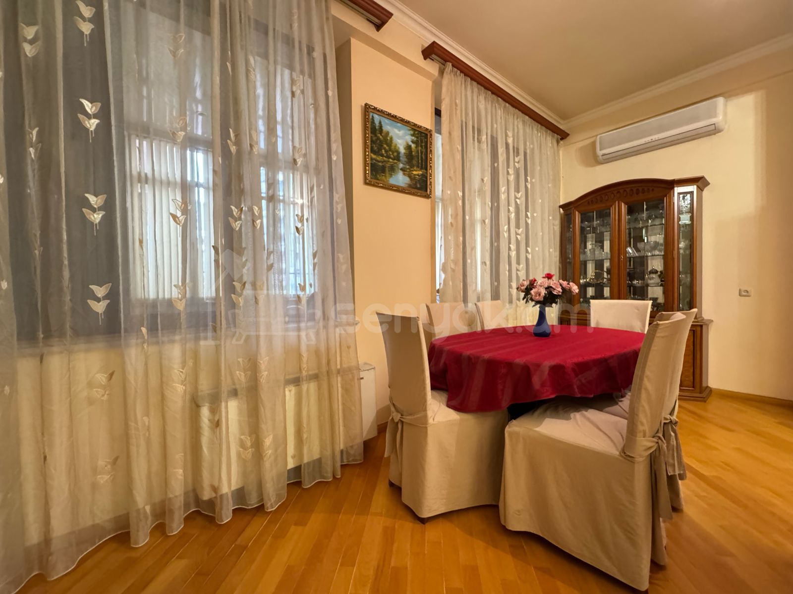 3 Սենյականոց Բնակարան Նորակառույցում, 120քմ, 2/9 հարկ, Կապիտալ Վերանորոգված