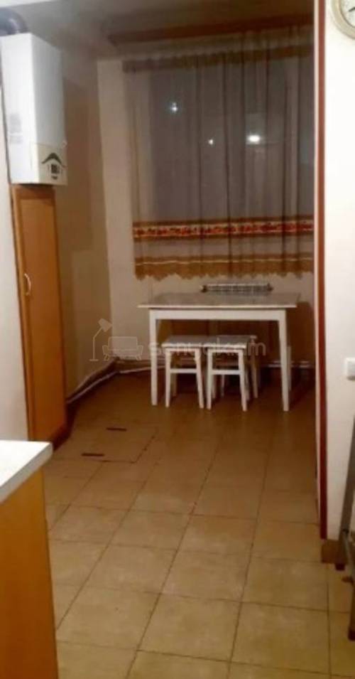 2 Սենյականոց Բնակարան Քարե Շենքում, 54քմ, 1/4 հարկ, Կապիտալ Վերանորոգված