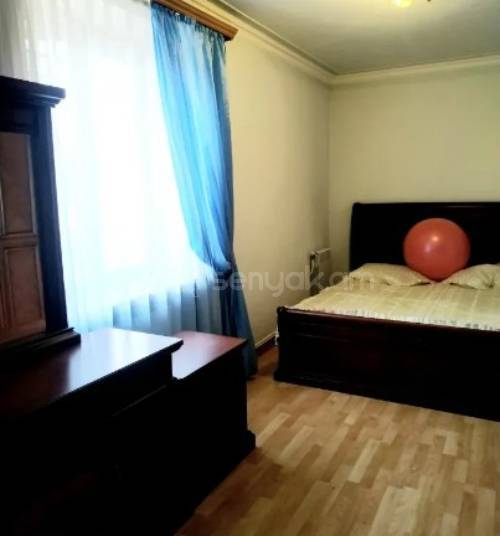 2 Սենյականոց Բնակարան Քարե Շենքում, 54քմ, 1/4 հարկ, Կապիտալ Վերանորոգված