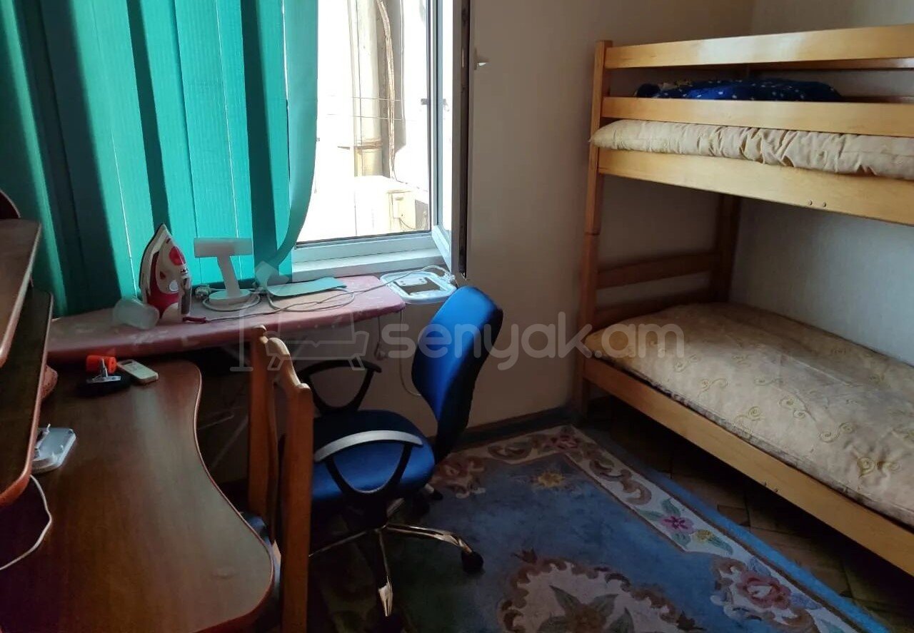 3 Սենյականոց Բնակարան Քարե Շենքում, 78քմ, 4/5 հարկ, Կապիտալ Վերանորոգված