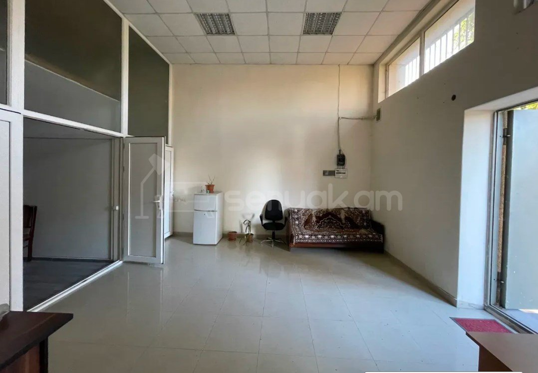 Առևտրի Տարածք, 96քմ, Կապիտալ Վերանորոգված
