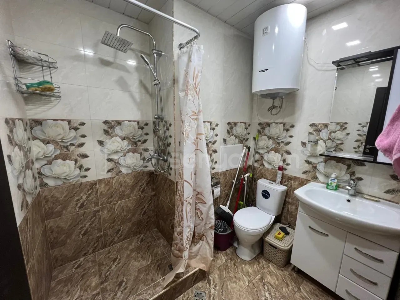2 Սենյականոց Բնակարան Քարե Շենքում, 35քմ, 4/4 հարկ, Դիզայներական Վերանորոգված, Կահավորված