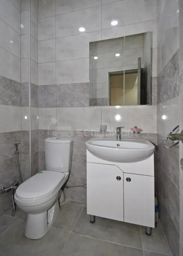 3 Սենյականոց Բնակարան Նորակառույցում, 90քմ, 2/3 հարկ, Դիզայներական Վերանորոգված, Կահավորված, Արևկող