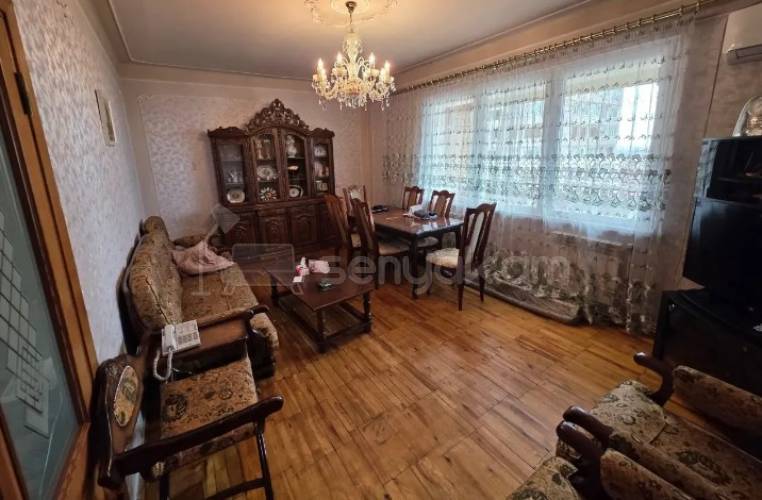 3 Սենյականոց Բնակարան, 72քմ, 9/9 հարկ, Կապիտալ Վերանորոգված