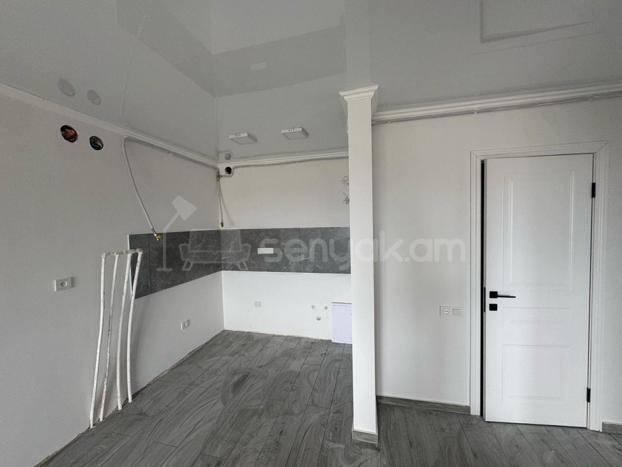 2 Սենյականոց Բնակարան, 32քմ, 9/9 հարկ, Կապիտալ Վերանորոգված