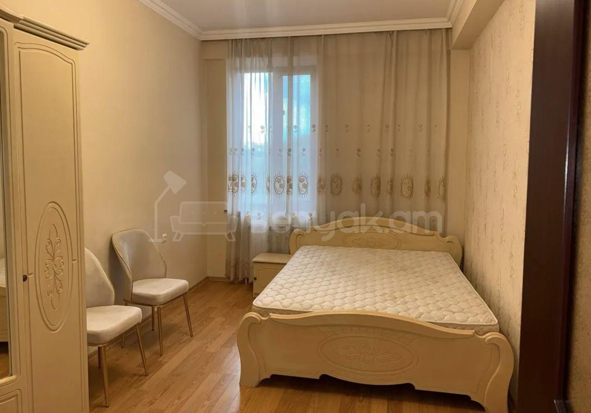 3 Սենյականոց Բնակարան Նորակառույցում, 90քմ, 3/9 հարկ, Կապիտալ Վերանորոգված, Կահավորված