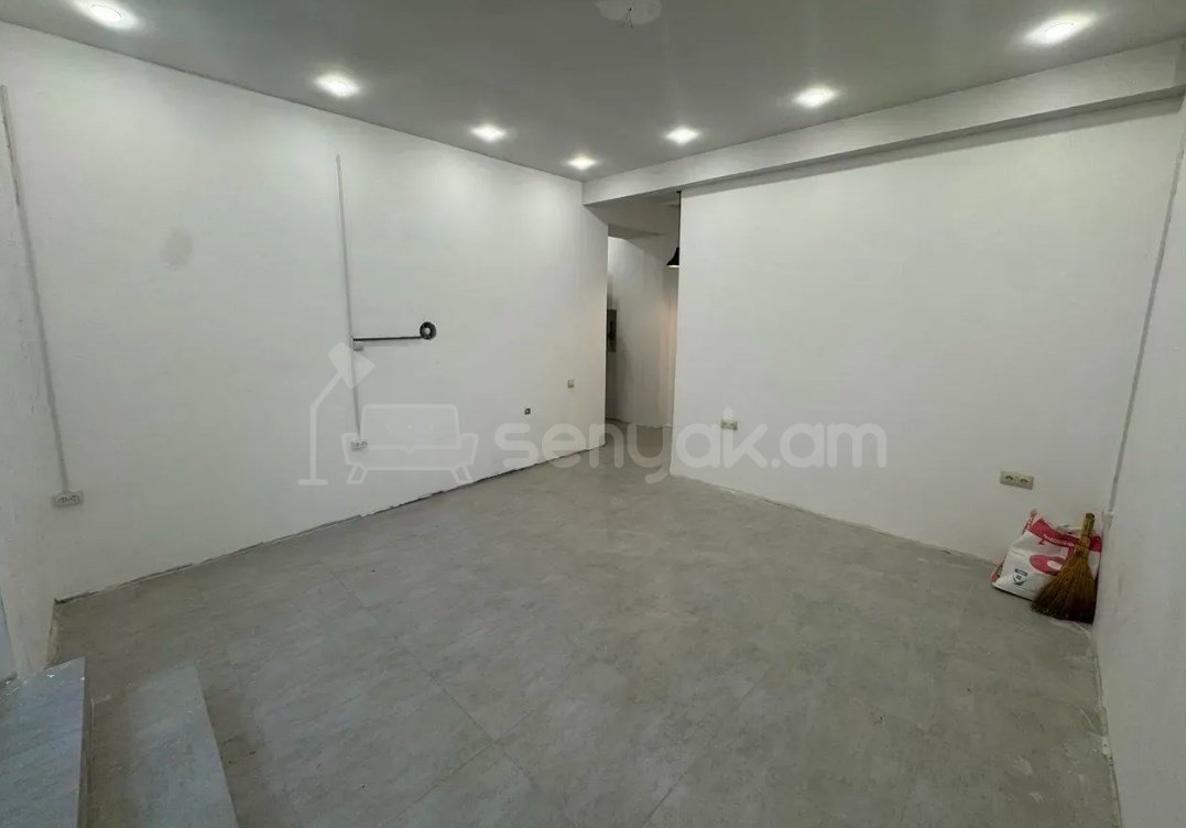 Օֆիսային Տարածք, 28քմ, Կապիտալ Վերանորոգված