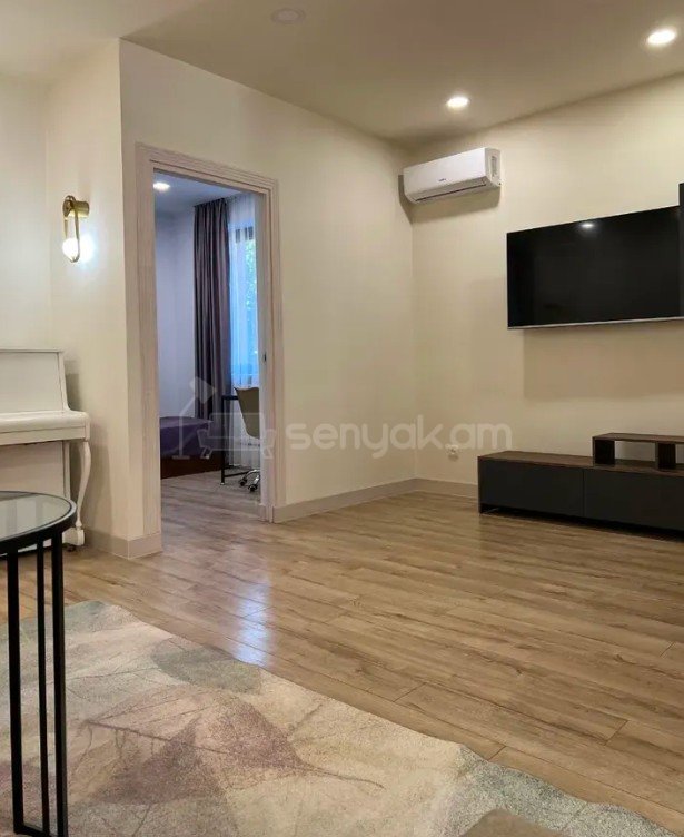 3 Սենյականոց Բնակարան Քարե Շենքում, 60քմ, 2/5 հարկ, Կապիտալ Վերանորոգված, Կահավորված, Արևկող
