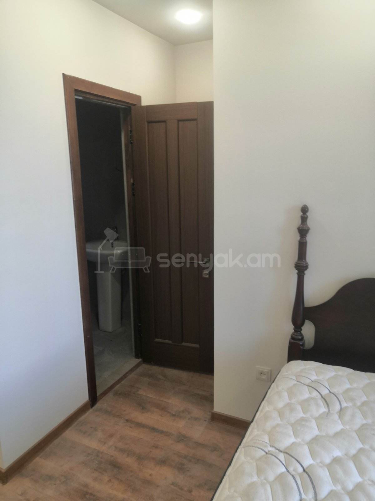 3 Սենյականոց Բնակարան Նորակառույցում, 135քմ, 2/6 հարկ, Կապիտալ Վերանորոգված