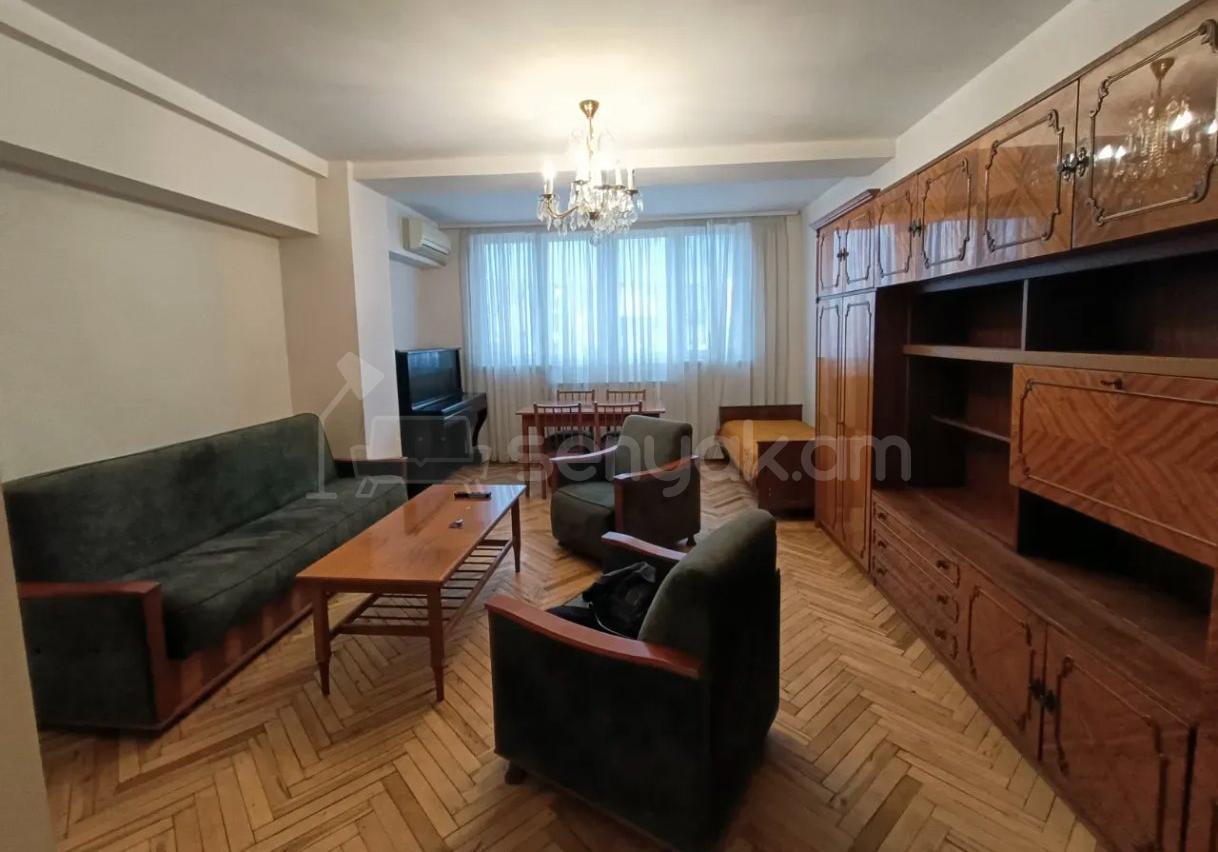 3 Սենյականոց Բնակարան, 80քմ, 10/10 հարկ, Կոսմետիկ Վերանորոգված, Կահավորված