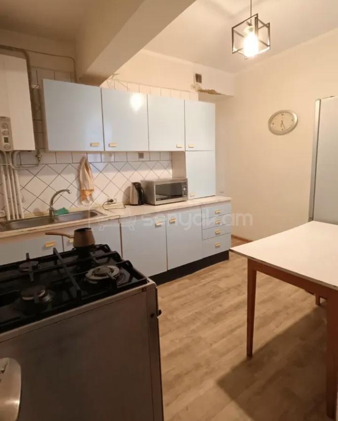 3 Սենյականոց Բնակարան, 80քմ, 10/10 հարկ, Կոսմետիկ Վերանորոգված, Կահավորված