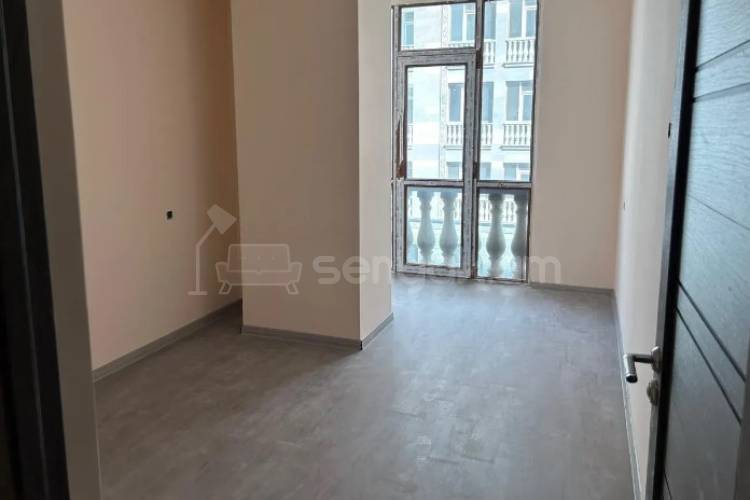 3 Սենյականոց Բնակարան, 95քմ, 3/8 հարկ, Կապիտալ Վերանորոգված