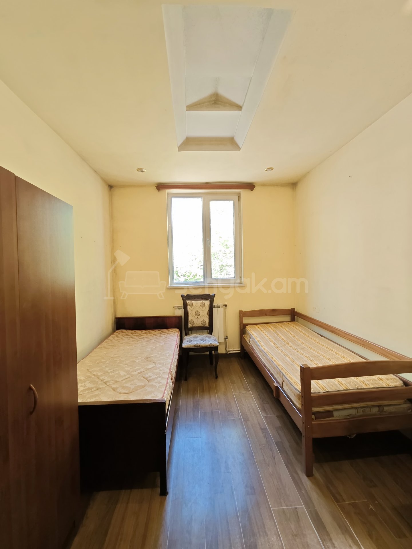 2 Սենյականոց Բնակարան Քարե Շենքում, 65քմ, 3/3 հարկ, Կոսմետիկ Վերանորոգված