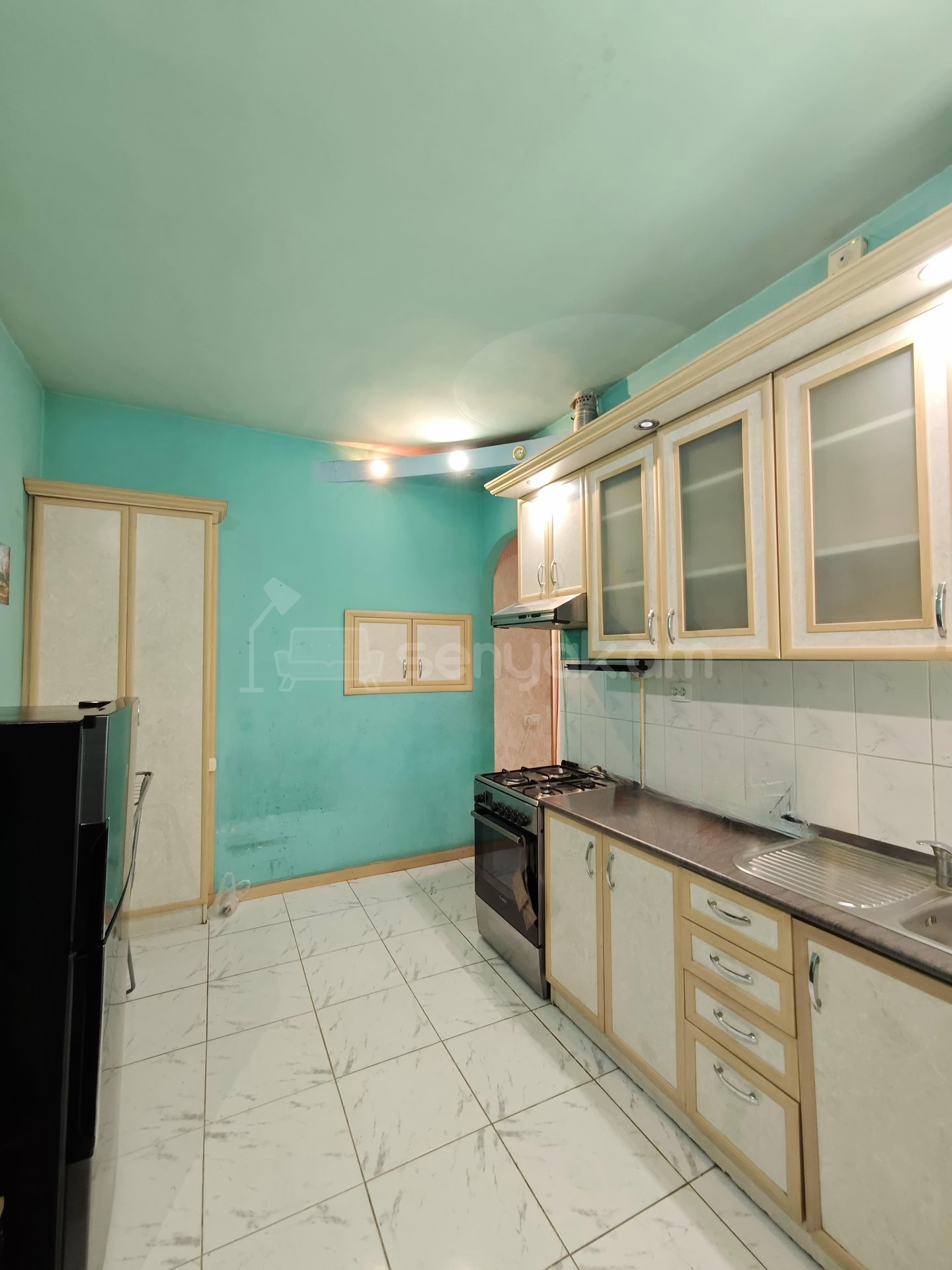 2 Սենյականոց Բնակարան Քարե Շենքում, 65քմ, 3/3 հարկ, Կոսմետիկ Վերանորոգված