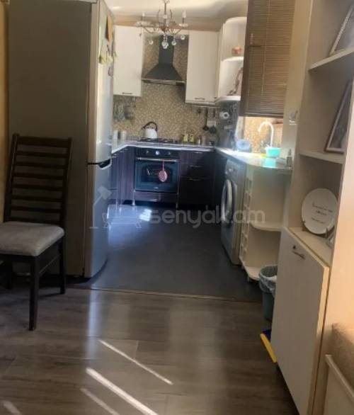 3 Սենյականոց Բնակարան Քարե Շենքում, 72քմ, 1/5 հարկ, Կապիտալ Վերանորոգված