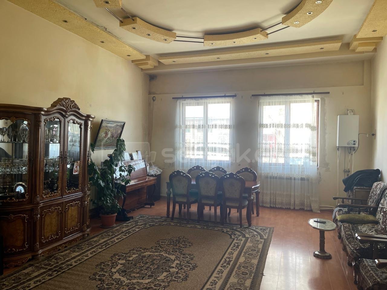 4 Սենյականոց Բնակարան Քարե Շենքում, 108քմ, 1/6 հարկ, Նորմալ Վիճակում