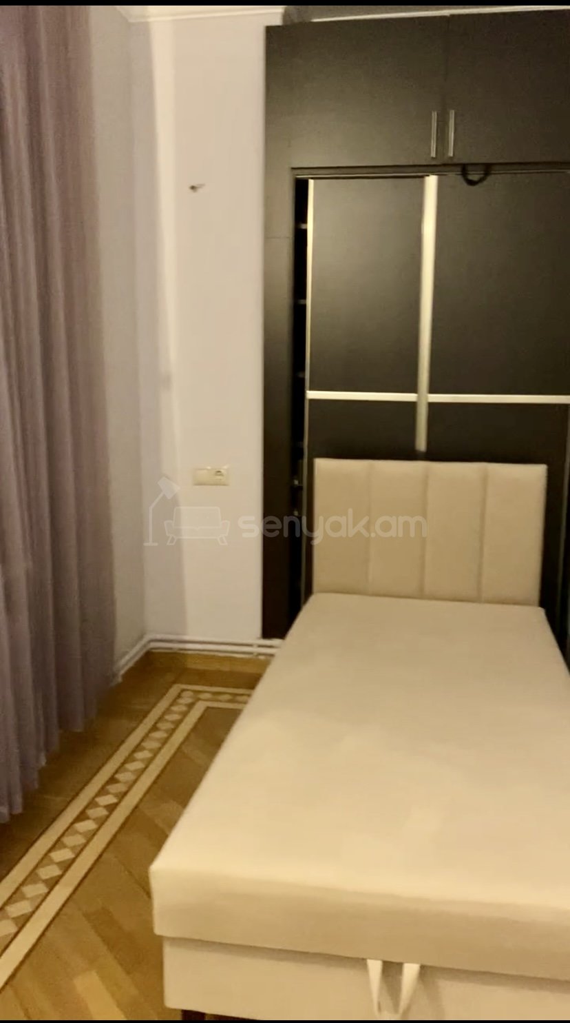 2 Սենյականոց Բնակարան, 80քմ, 10/10 հարկ, Կապիտալ Վերանորոգված
