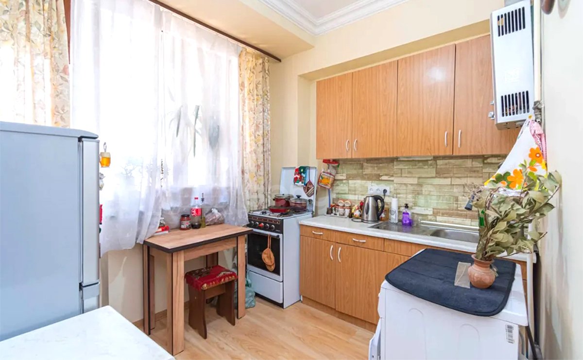 1 Սենյականոց Բնակարան, 44քմ, 9/9 հարկ, Պետական Վիճակում
