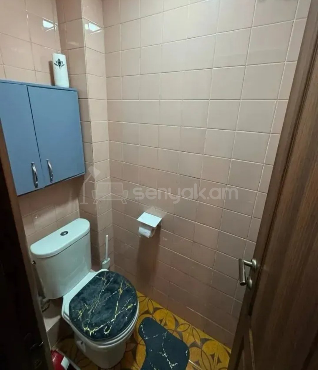 4 Սենյականոց Բնակարան Քարե Շենքում, 99քմ, 1/5 հարկ, Նորմալ Վիճակում
