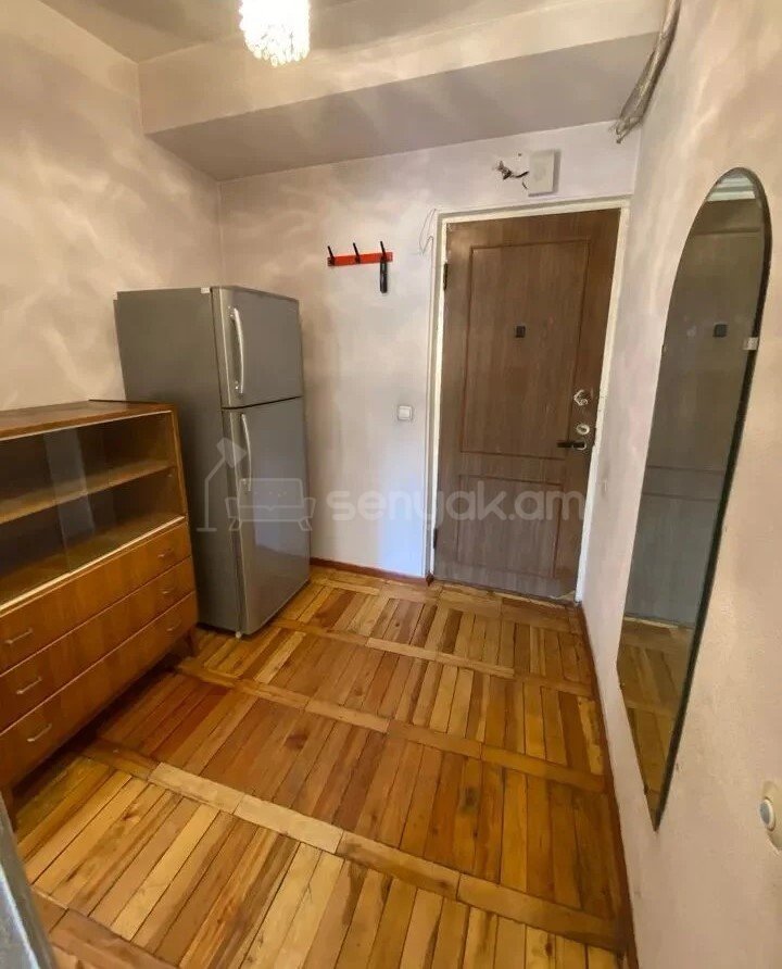 1 Սենյականոց Բնակարան, 43քմ, 4/9 հարկ, Նորմալ Վիճակում
