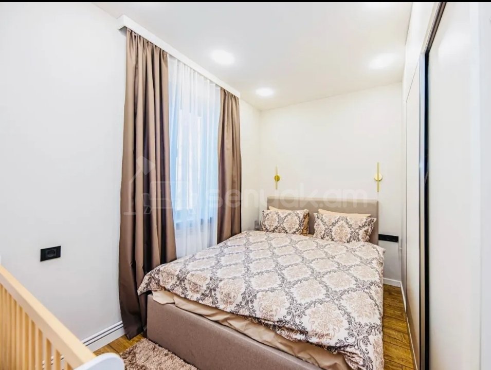 2 Սենյականոց Բնակարան Քարե Շենքում, 50քմ, 4/5 հարկ, Դիզայներական Վերանորոգված