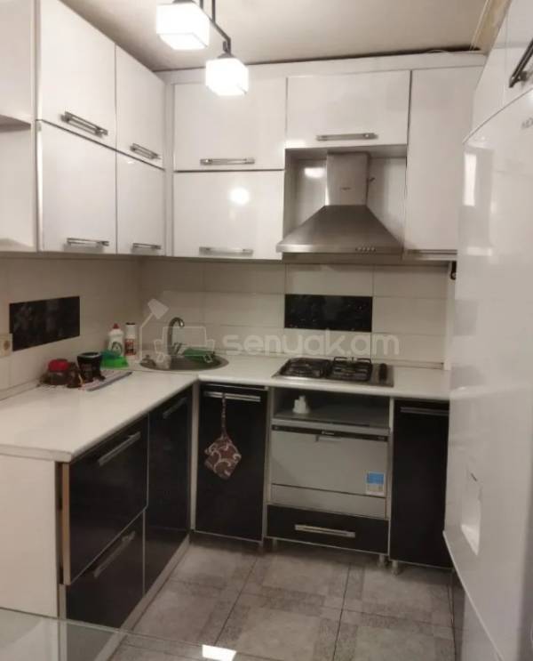 2 Սենյականոց Բնակարան Քարե Շենքում, 44քմ, 1/4 հարկ, Դիզայներական Վերանորոգված, Կահավորված, Արևկող