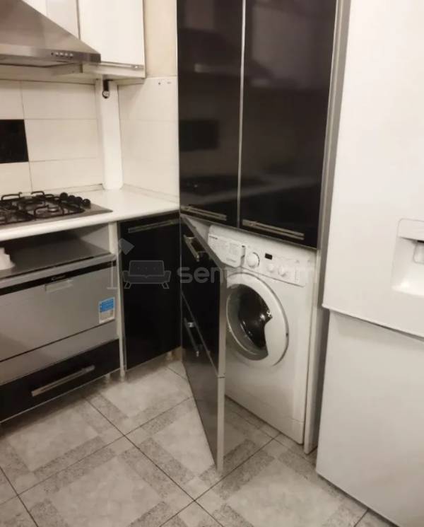 2 Սենյականոց Բնակարան Քարե Շենքում, 44քմ, 1/4 հարկ, Դիզայներական Վերանորոգված, Կահավորված, Արևկող