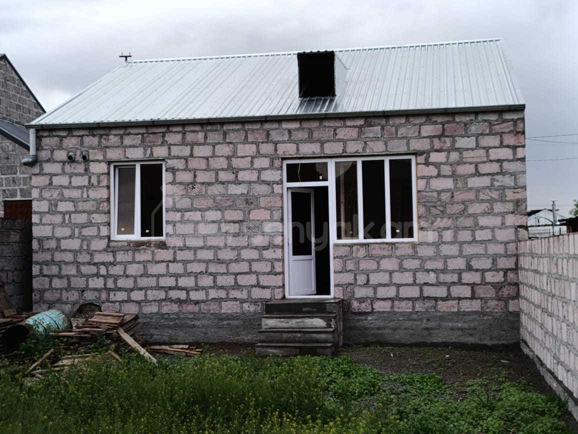 4 Սենյականոց Սեփական Տուն, 80քմ, Նորմալ Վիճակում