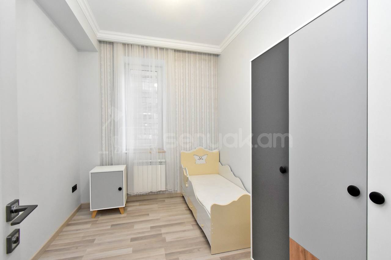 3 Սենյականոց Բնակարան Նորակառույցում, 63քմ, 1/3 հարկ, Դիզայներական Վերանորոգված