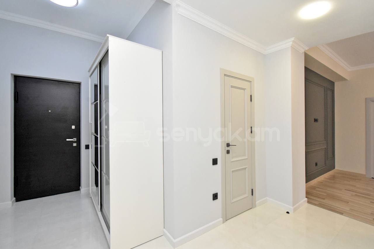 3 Սենյականոց Բնակարան Նորակառույցում, 63քմ, 1/3 հարկ, Դիզայներական Վերանորոգված