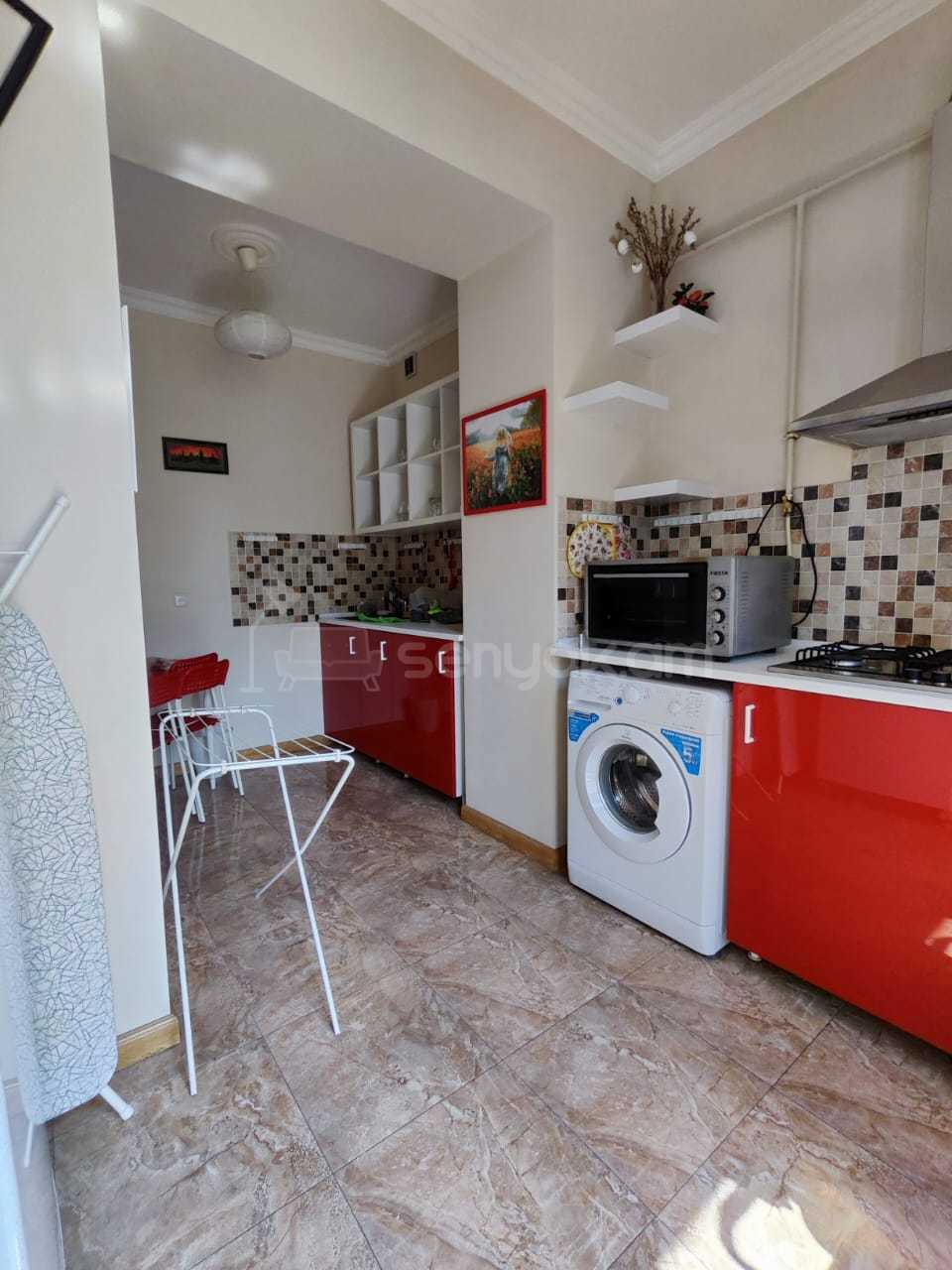 3 Սենյականոց Բնակարան Քարե Շենքում, 80քմ, 3/6 հարկ, Կապիտալ Վերանորոգված, Կահավորված