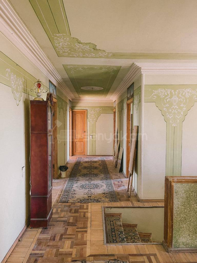 8 Սենյականոց Սեփական Տուն, 580քմ, Ավտոտնակով