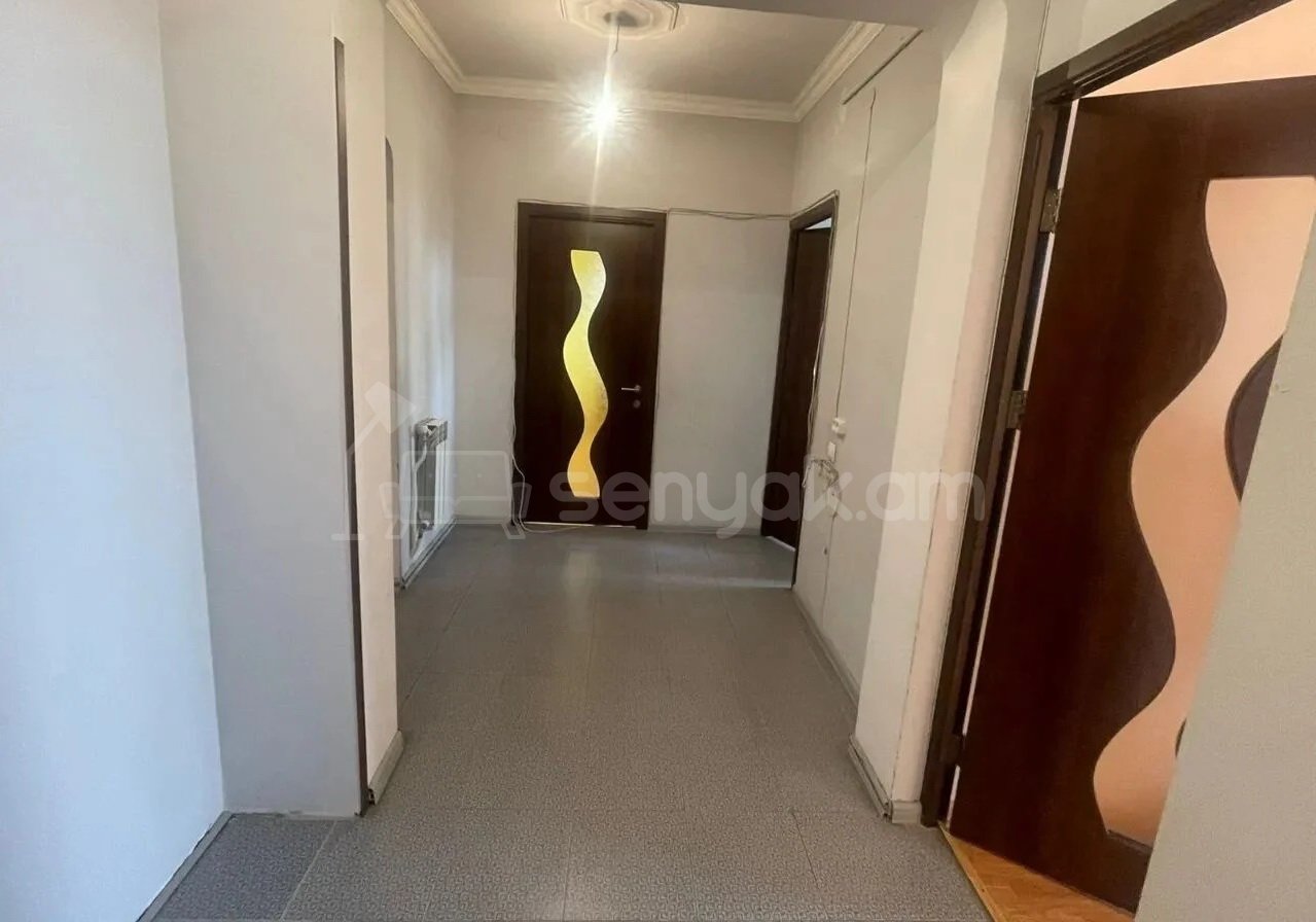 3 Սենյականոց Բնակարան Նորակառույցում, 100քմ, 11/11 հարկ, Նորմալ Վիճակում