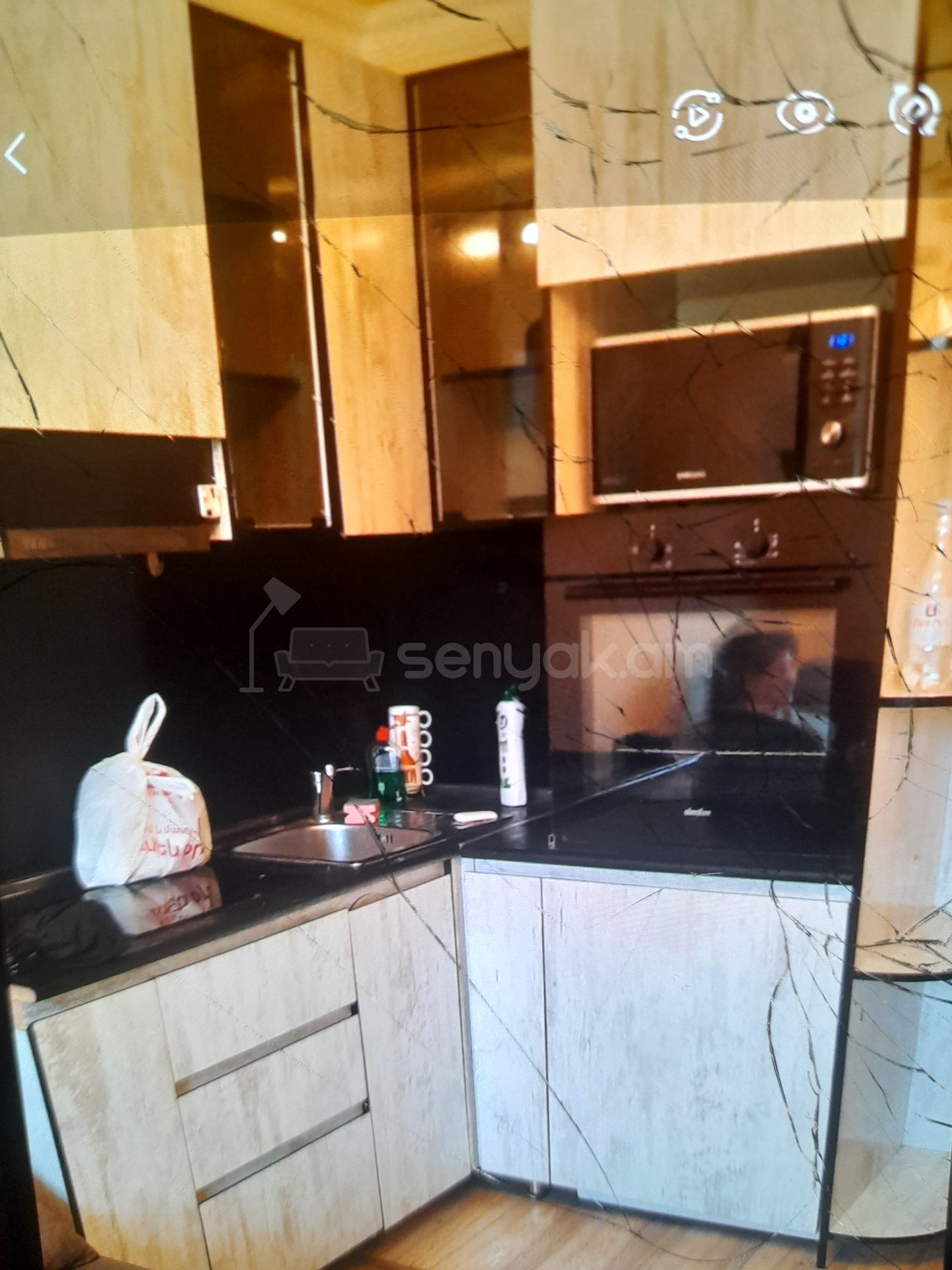 1 Սենյականոց Բնակարան Քարե Շենքում, 22քմ, 3/3 հարկ, Կոսմետիկ Վերանորոգված, Կահավորված, Արևկող