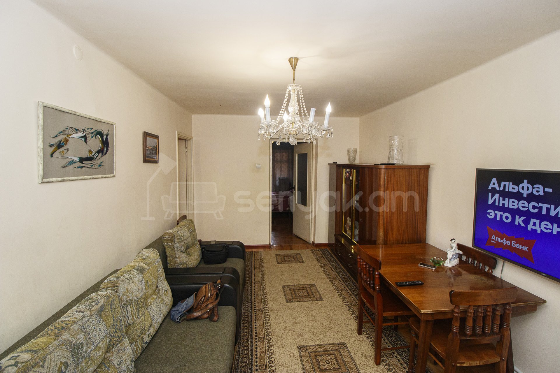 3 Սենյականոց Բնակարան Քարե Շենքում, 105քմ, 2/5 հարկ, Պետական Վիճակում