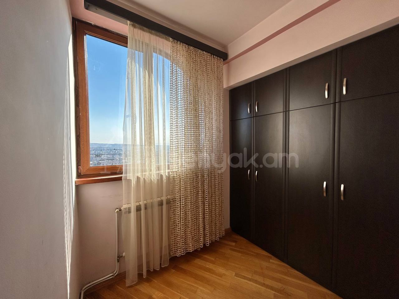 3 Սենյականոց Բնակարան, 70քմ, 14/16 հարկ, Կապիտալ Վերանորոգված
