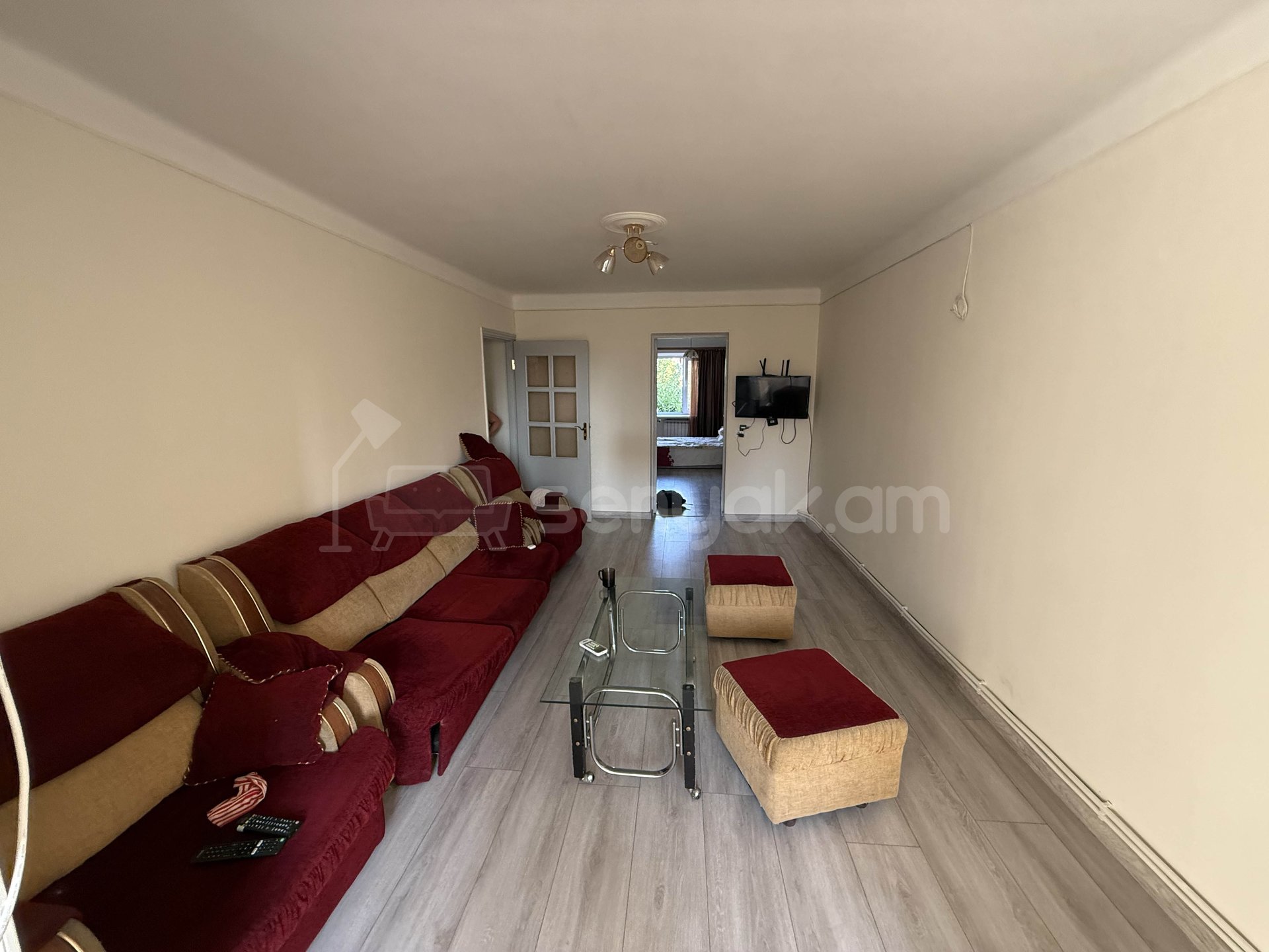 2 Սենյականոց Բնակարան Քարե Շենքում, 60քմ, 4/5 հարկ, Կապիտալ Վերանորոգված