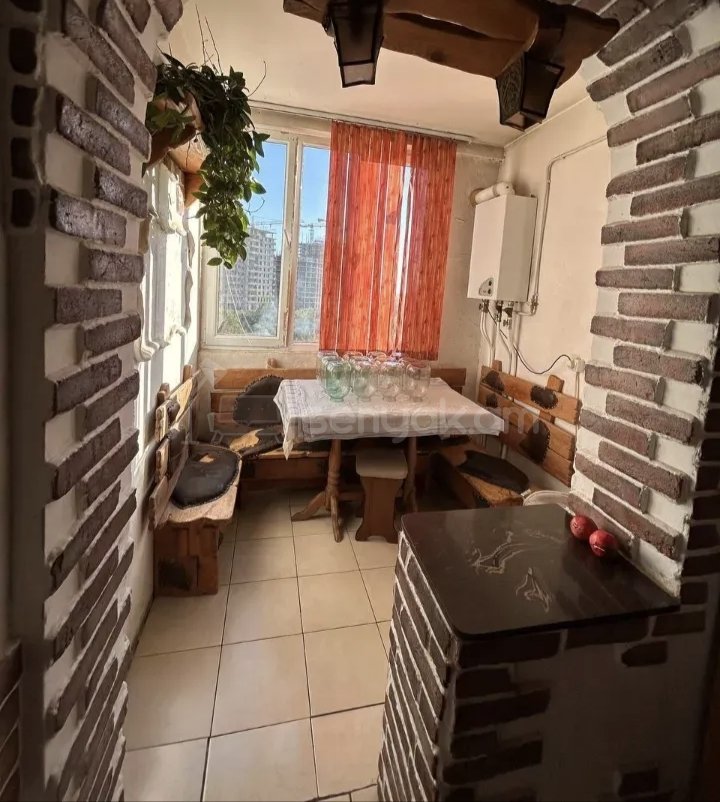 3 Սենյականոց Բնակարան, 78քմ, 4/9 հարկ, Կապիտալ Վերանորոգված, Կահավորված