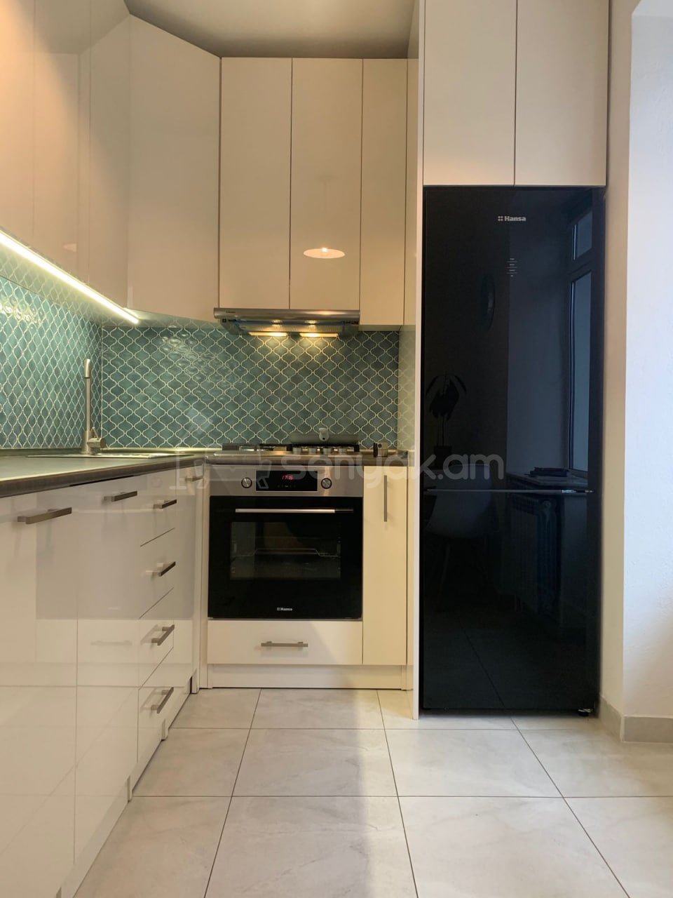 2 Սենյականոց Բնակարան Քարե Շենքում, 59քմ, 4/5 հարկ, Կապիտալ Վերանորոգված