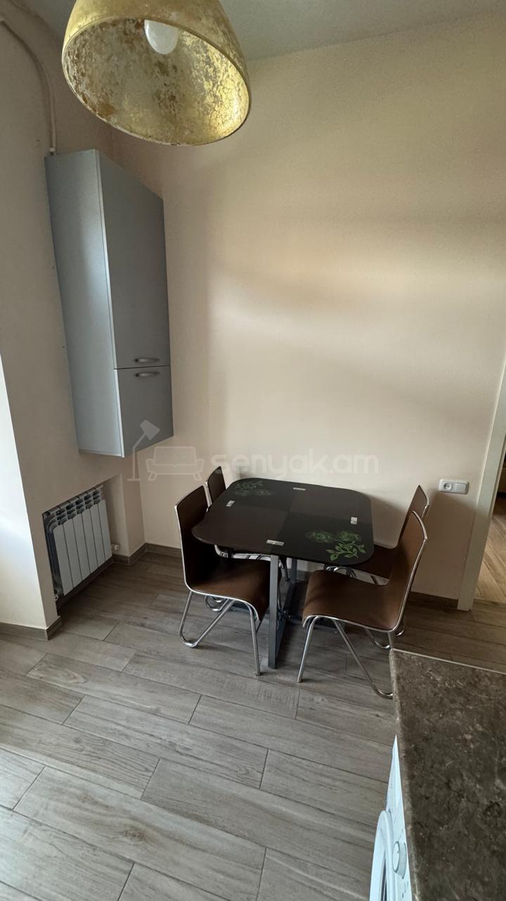 2 Սենյականոց Բնակարան Քարե Շենքում, 41քմ, 4/4 հարկ, Կապիտալ Վերանորոգված, Կահավորված, Արևկող