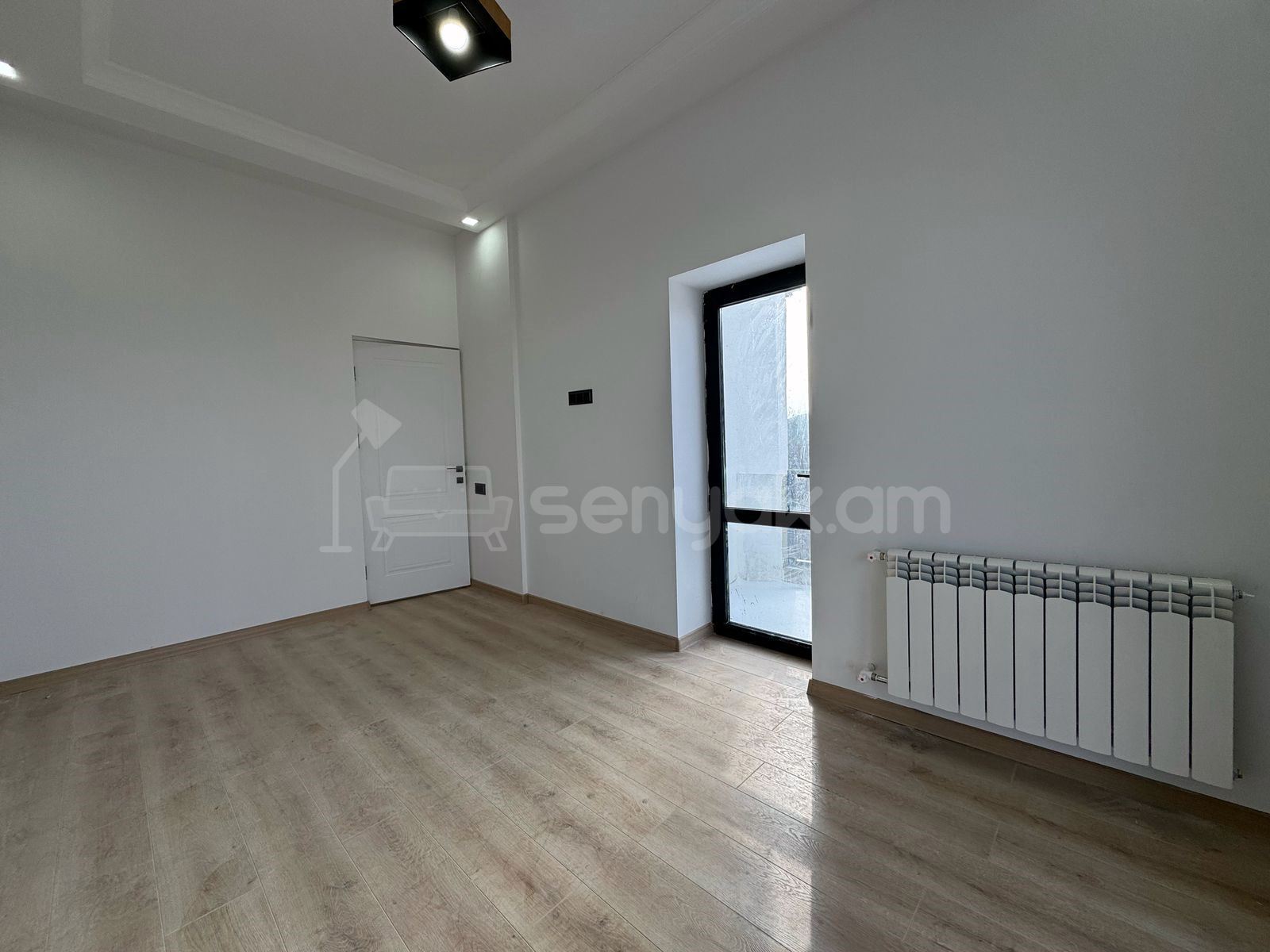 4 Սենյականոց Սեփական Տուն, 215քմ, Կապիտալ Վերանորոգված, Ավտոտնակով