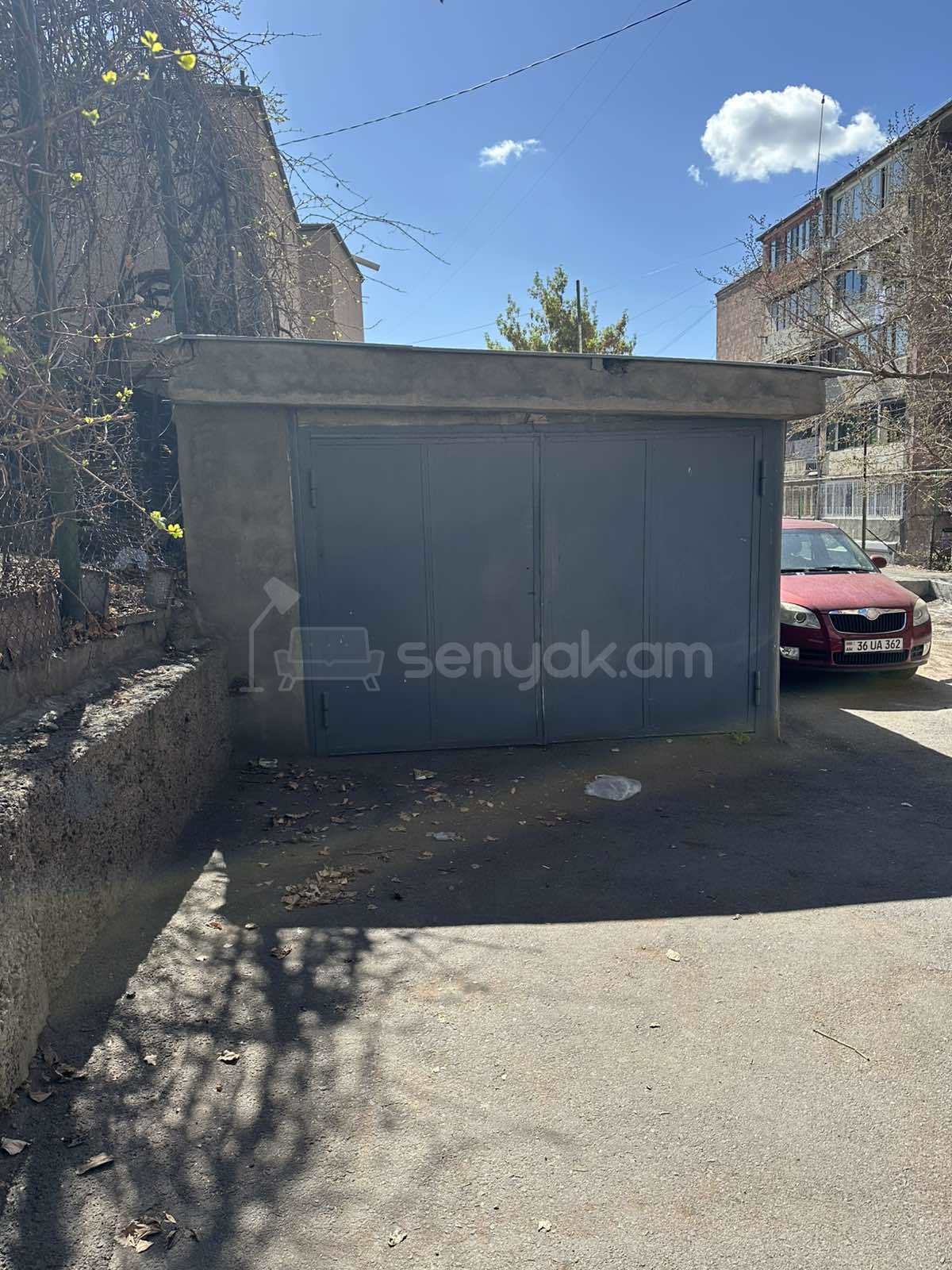 3 Սենյականոց Բնակարան Քարե Շենքում, 70քմ, 1/3 հարկ, Կոսմետիկ Վերանորոգված