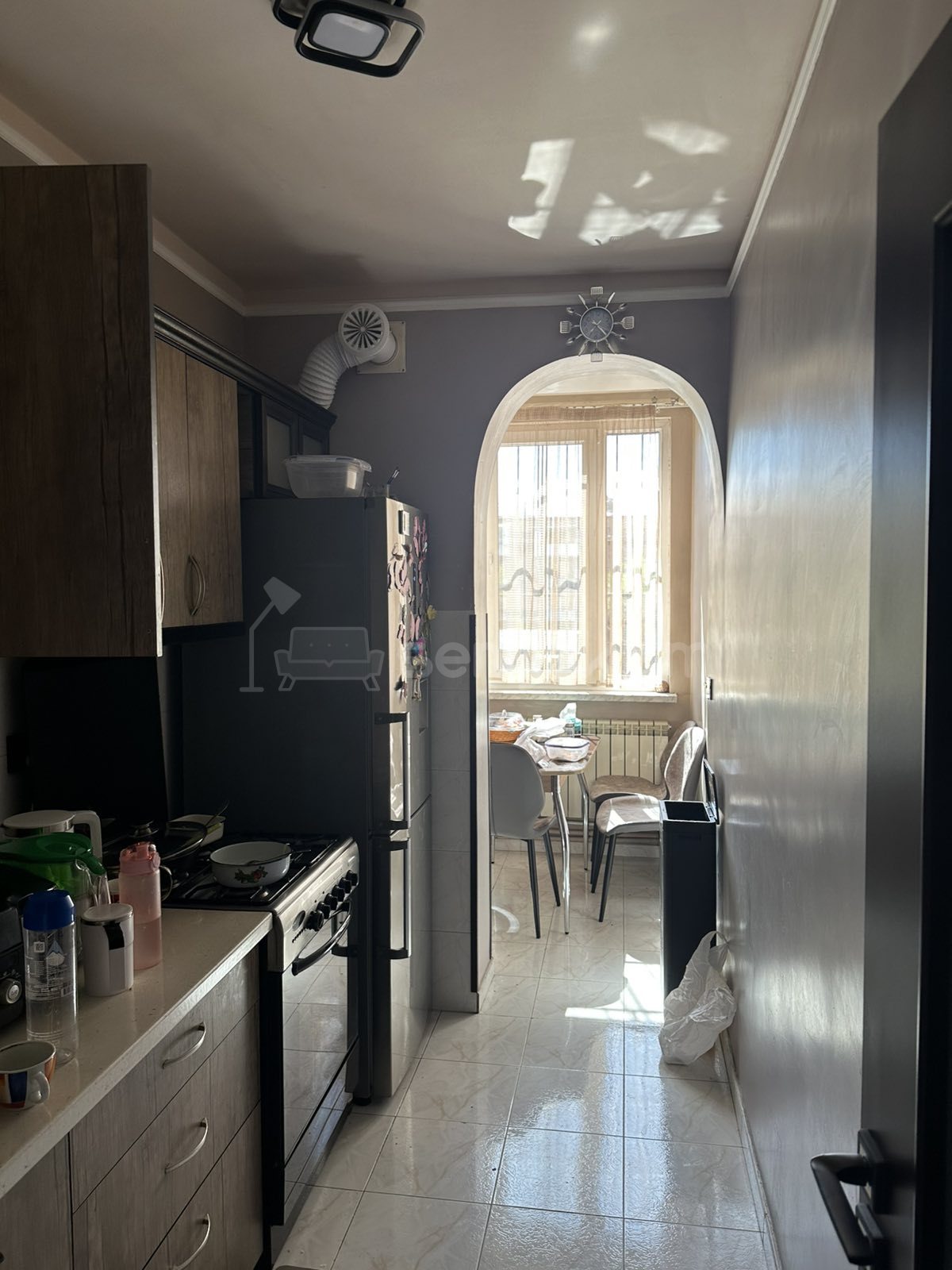 3 Սենյականոց Բնակարան Քարե Շենքում, 70քմ, 1/3 հարկ, Կոսմետիկ Վերանորոգված