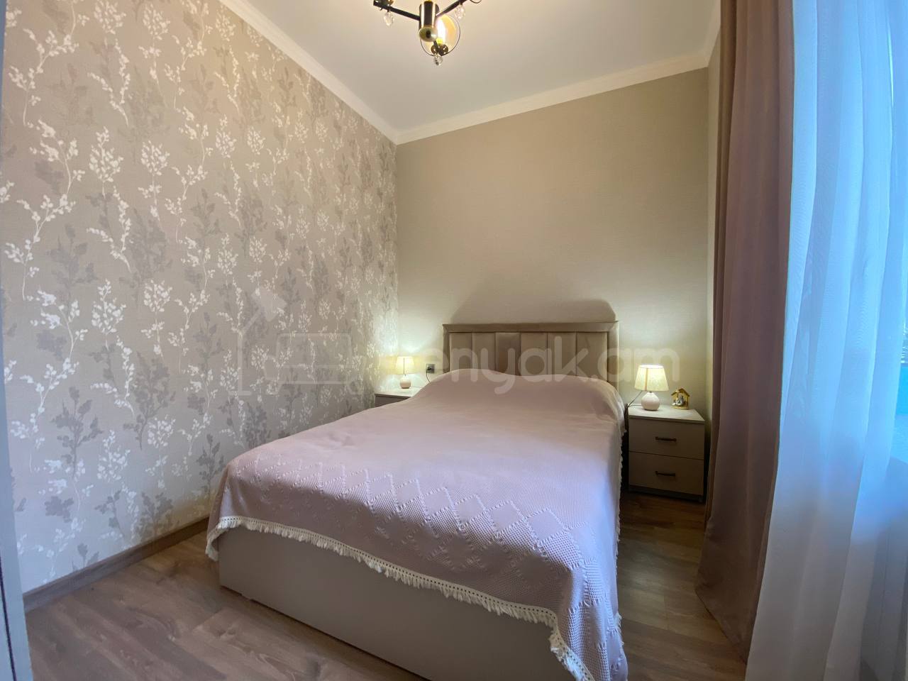 3 Սենյականոց Բնակարան, 60քմ, 2/5 հարկ, Դիզայներական Վերանորոգված, Կահավորված, Արևկող