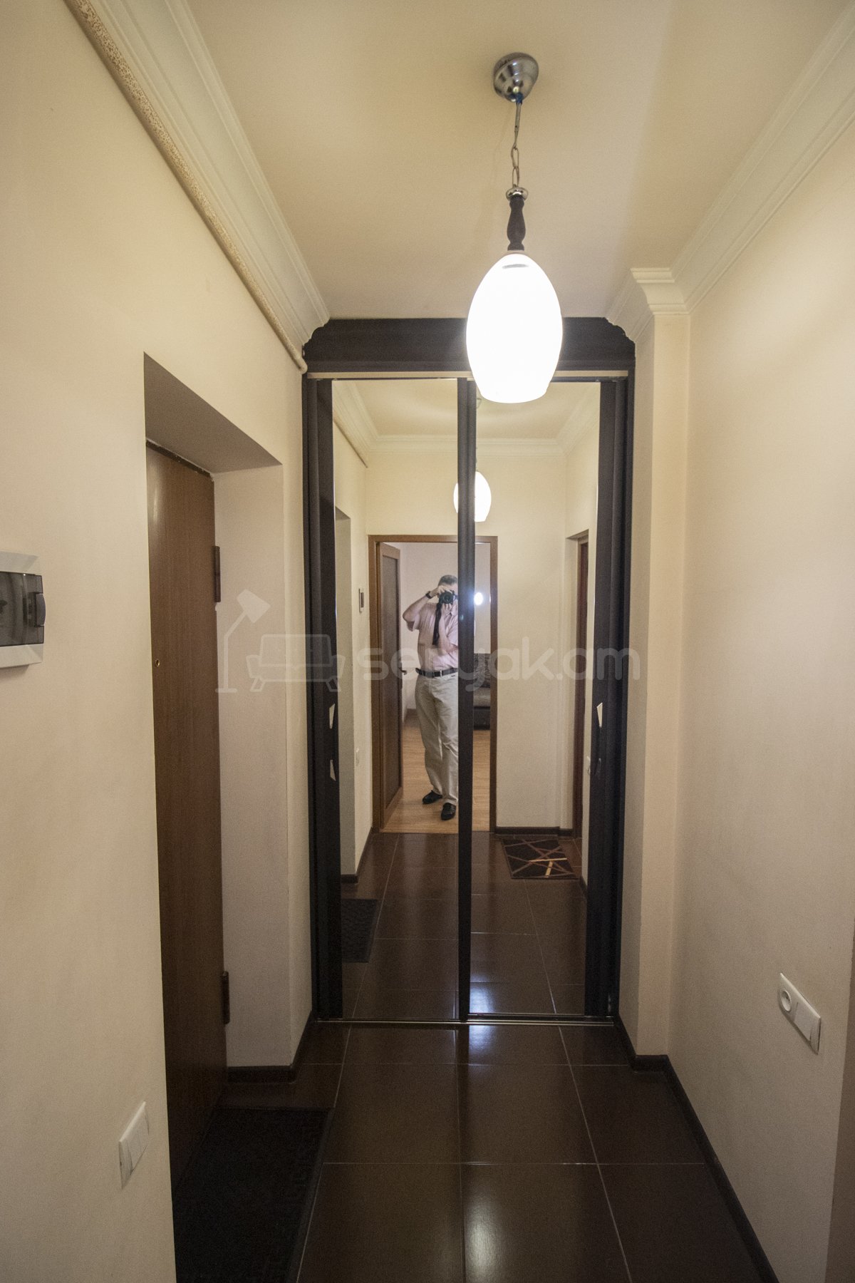 2 Սենյականոց Բնակարան Քարե Շենքում, 50քմ, 3/5 հարկ, Կապիտալ Վերանորոգված, Կահավորված, Արևկող
