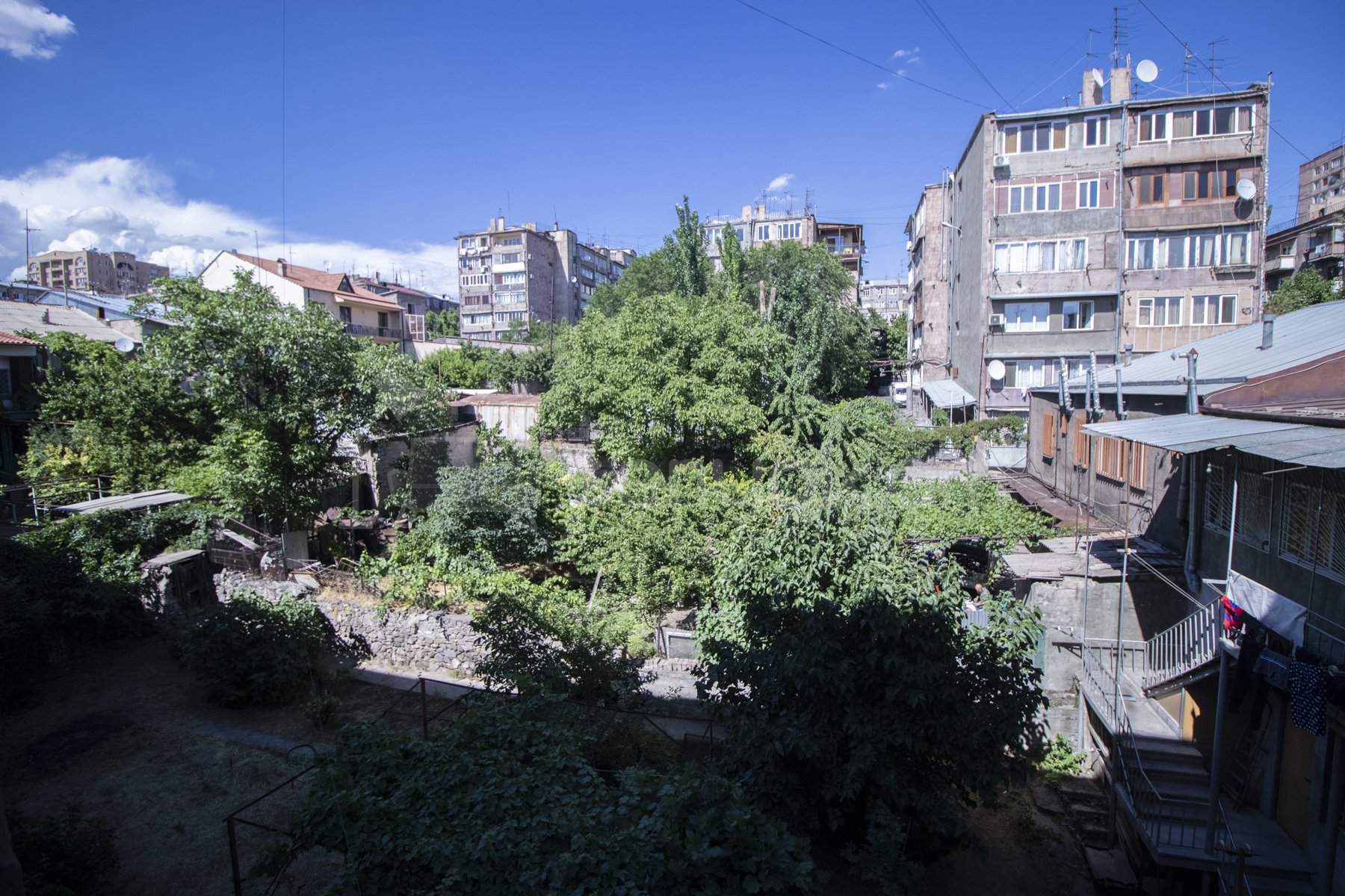 2 Սենյականոց Բնակարան Քարե Շենքում, 50քմ, 3/5 հարկ, Կապիտալ Վերանորոգված, Կահավորված, Արևկող