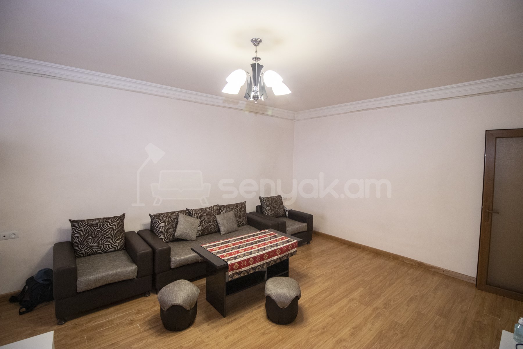 2 Սենյականոց Բնակարան Քարե Շենքում, 50քմ, 3/5 հարկ, Կապիտալ Վերանորոգված, Կահավորված, Արևկող