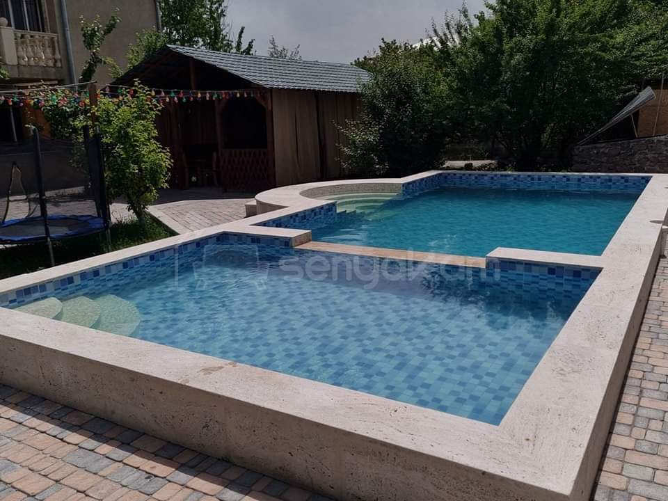 8 Սենյականոց Շքեղ Առանձնատուն, 200քմ, Լողավազանով